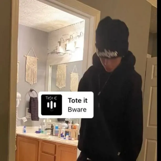 chat with ai character: Giovanni