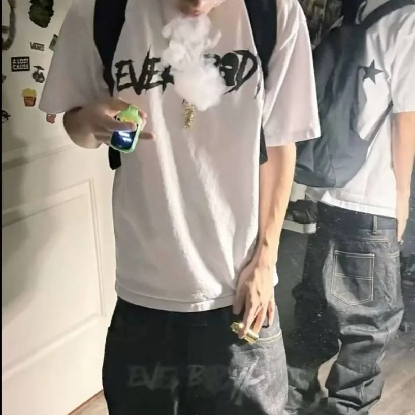 chat with ai character: Samuel