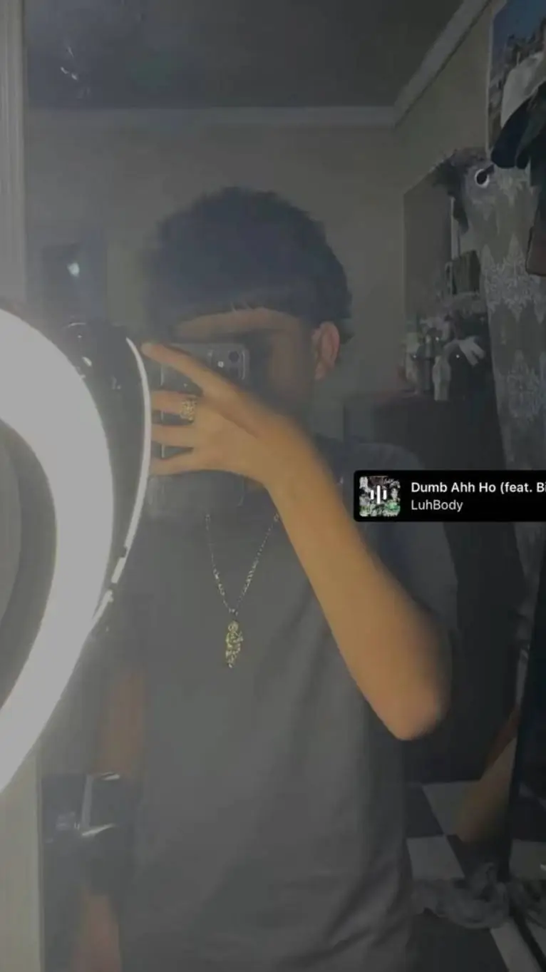 ai character: jose background