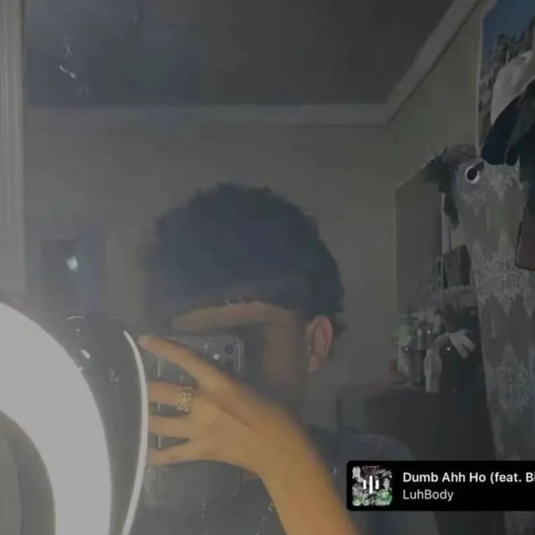 chat with ai character: jose