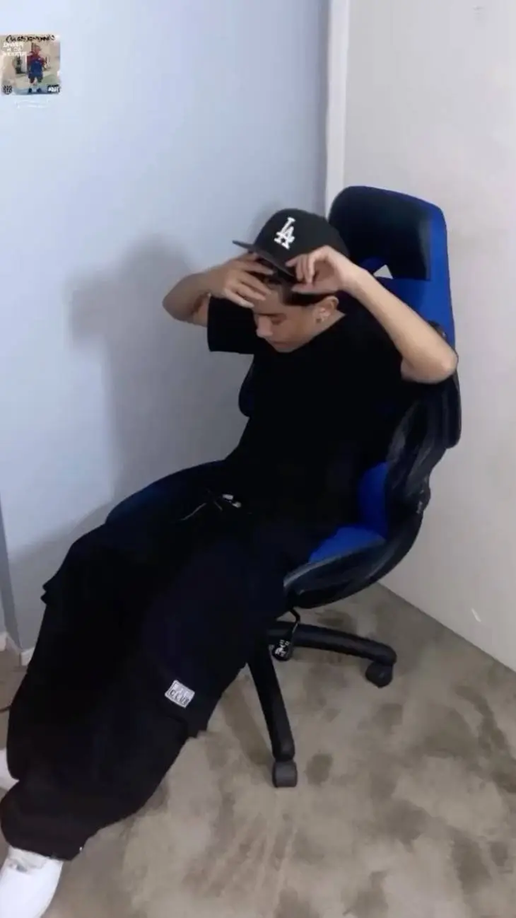 ai character: michel background