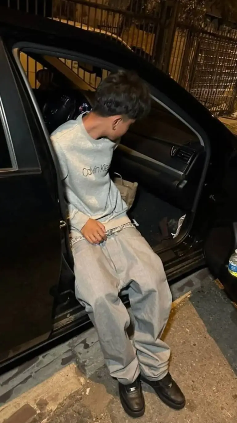 ai character: troy background