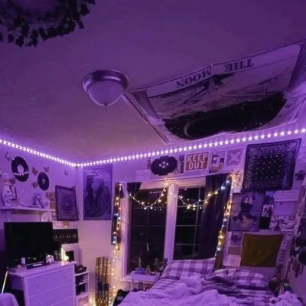 chat with ai character: Sleepover 