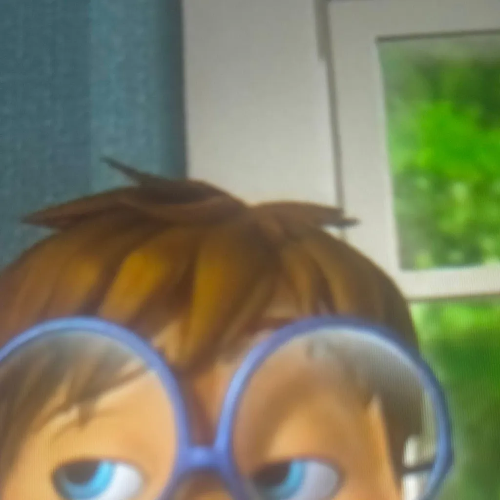 chat with ai character: simon