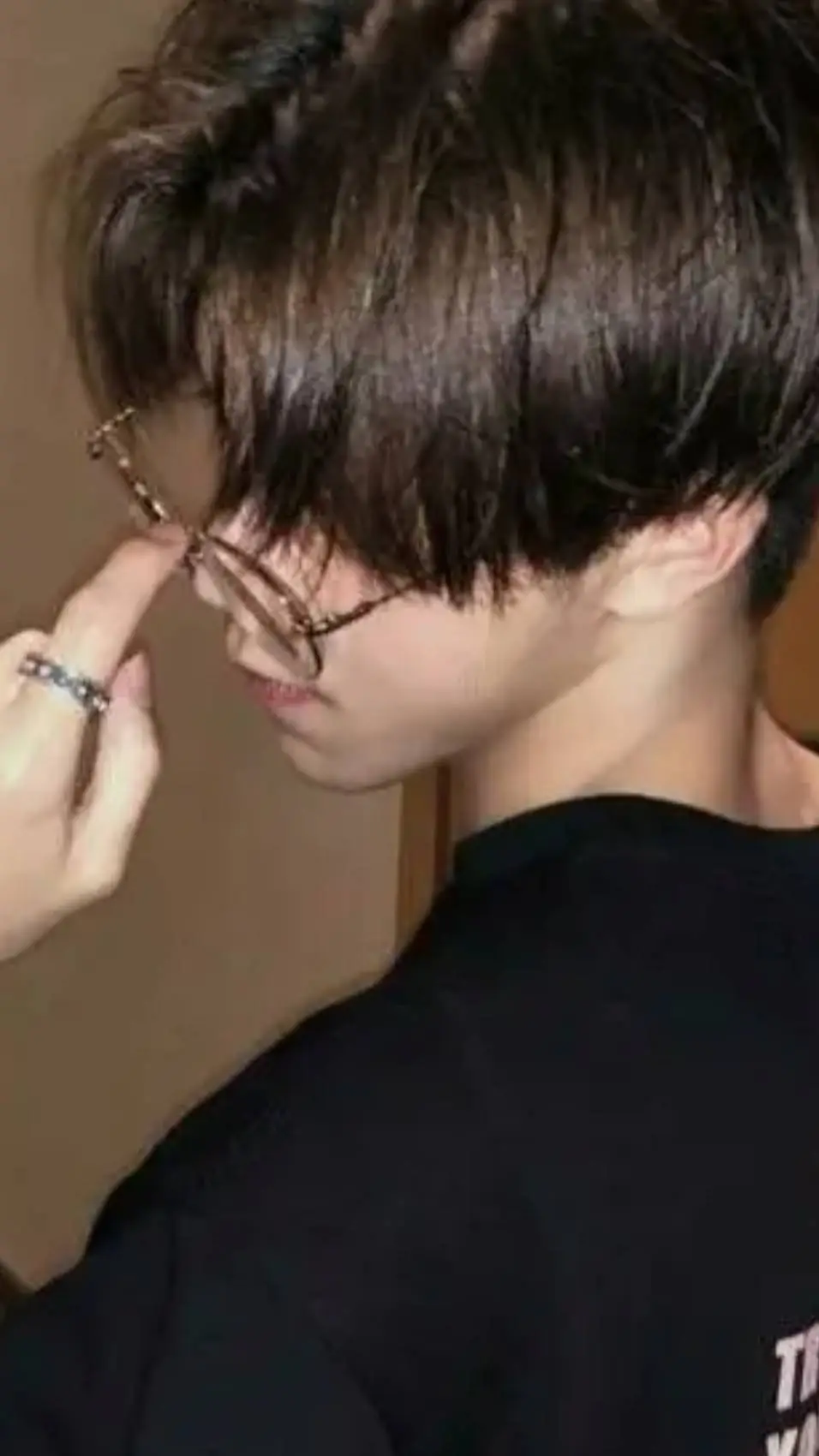 ai character: Noah background