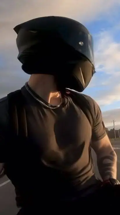 ai character: Daniel  background