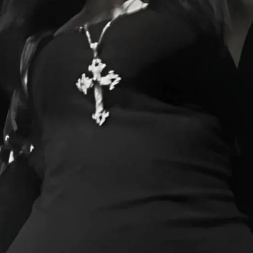 chat with ai character: Darcy 