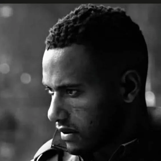 chat with ai character: Kyle Garrick