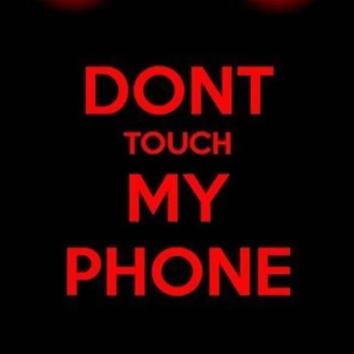 chat with ai character: DONT TOUCH MY PHON