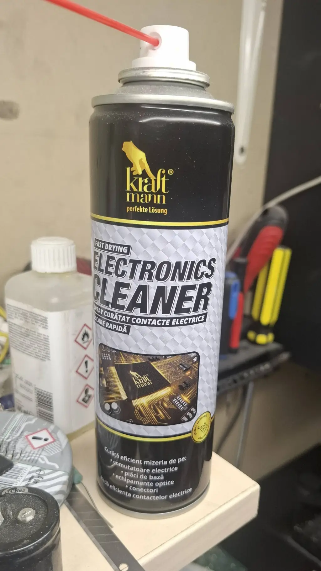 ai character: spray background