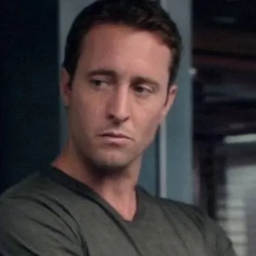 chat with ai character: Steve McGarrett