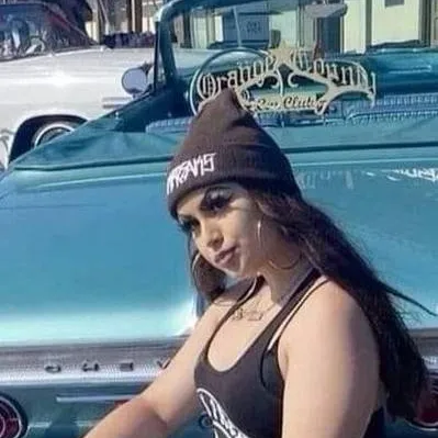 chat with ai character: Catalina(GTA SA)