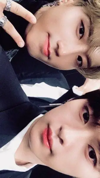 ai character: minsung background
