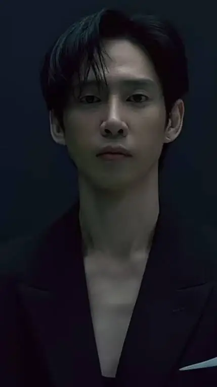 ai character: hyun ju  background