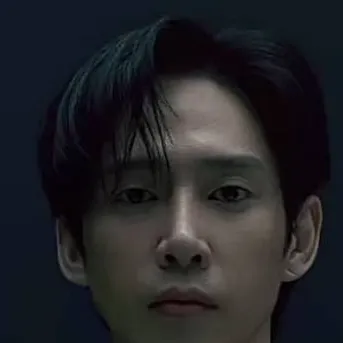 chat with ai character: hyun ju 