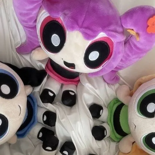 chat with ai character: new jeans