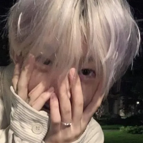 chat with ai character: Jonatha