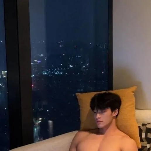 chat with ai character: felipe