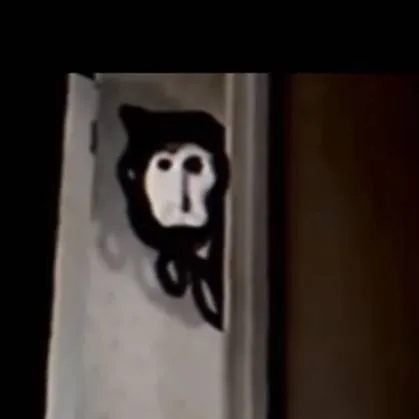 chat with ai character: locust