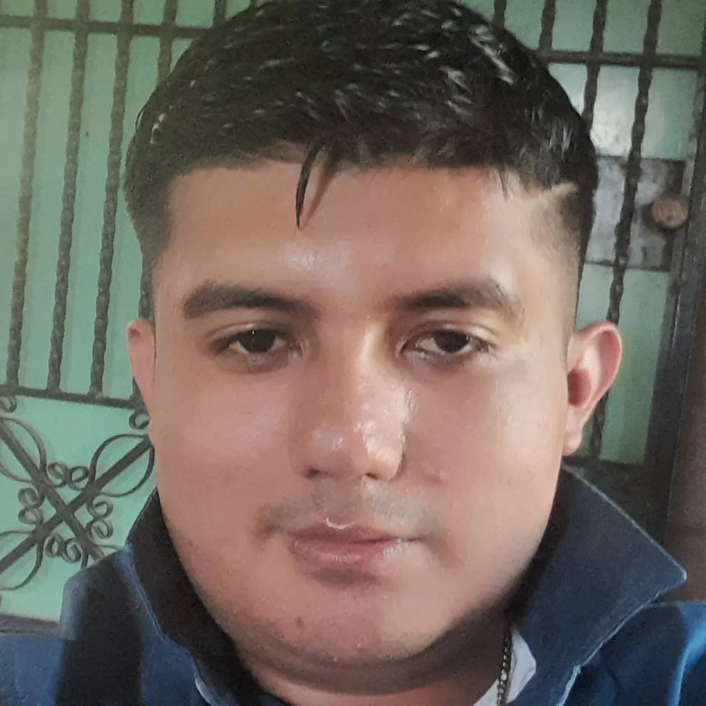 chat with ai character: Isaias Argueta