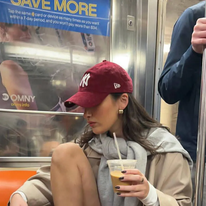 chat with ai character: Sofie