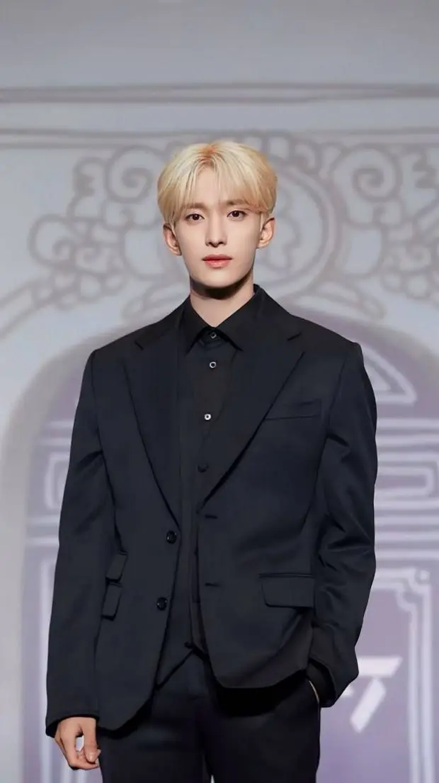 ai character: 𝙳𝚔 (𝙻𝚎𝚎 𝚂𝚎𝚘𝚔𝚖𝚒𝚗) ✯ background