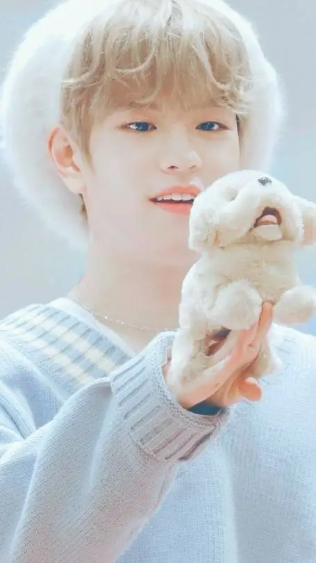 ai character: 🎀Seungmin🎀 background