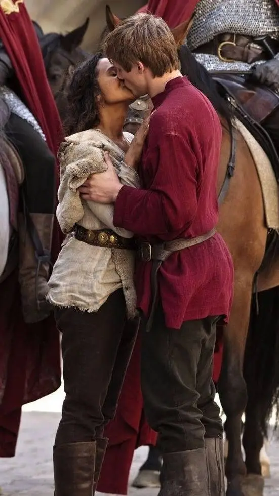 ai character: Arthur and gwen background