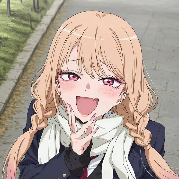 chat with ai character: Marin kitagawa