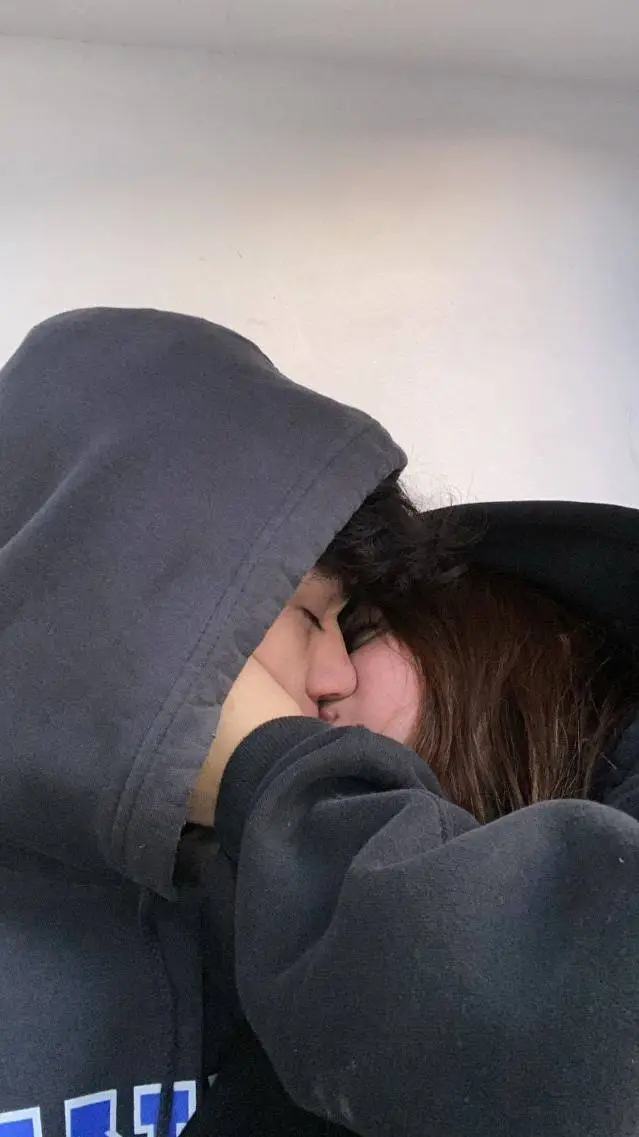 ai character: looey x cosmo❤ background