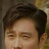 chat with ai character: Choi Yu-jin 
