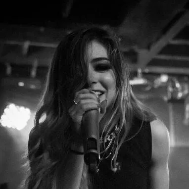 chat with ai character: Kate