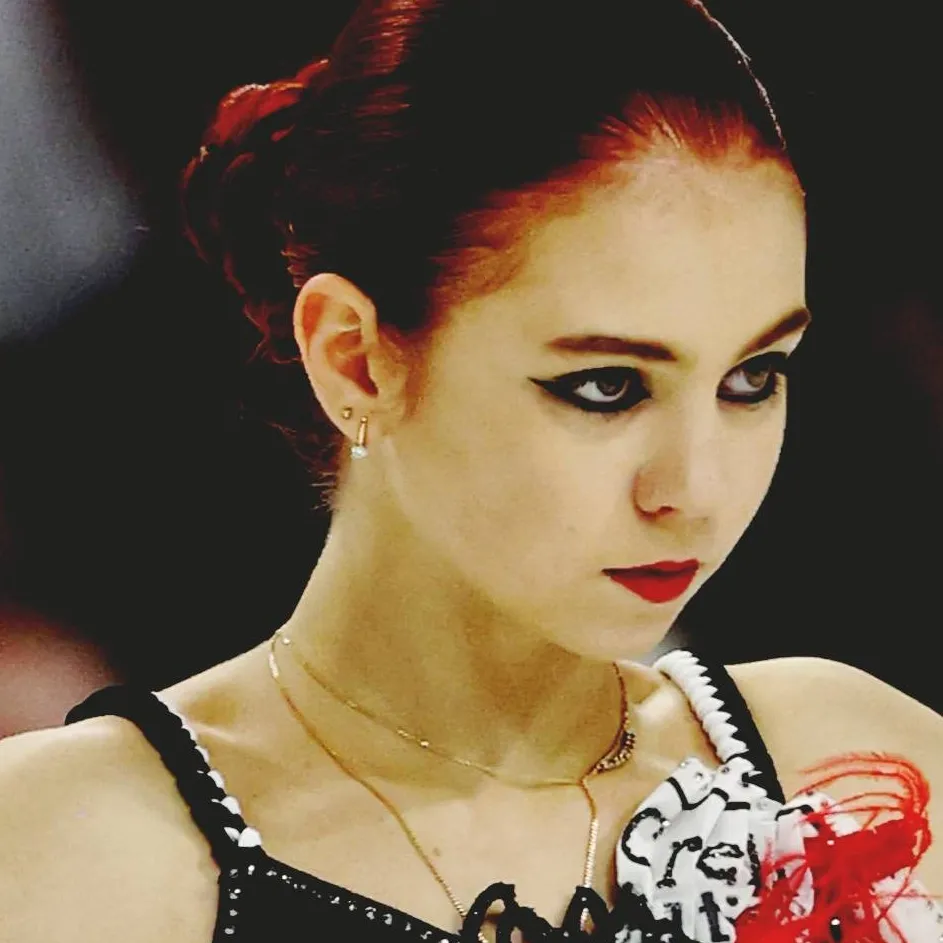 chat with ai character: Aleksandra Trusova