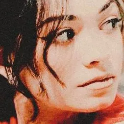 chat with ai character: Adelija Petrosian