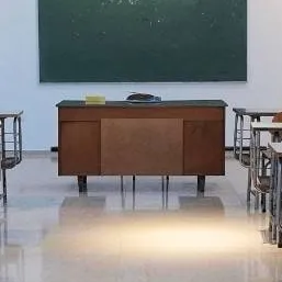 chat with ai character: school
