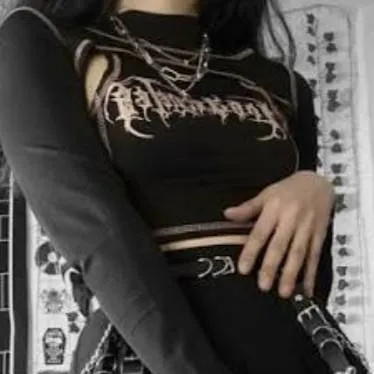 chat with ai character: ★Alicia emo★