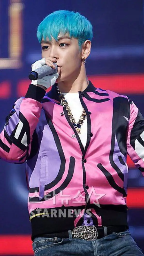 ai character: T.O.P background