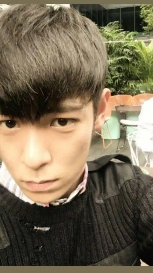 ai character: T.O.P background