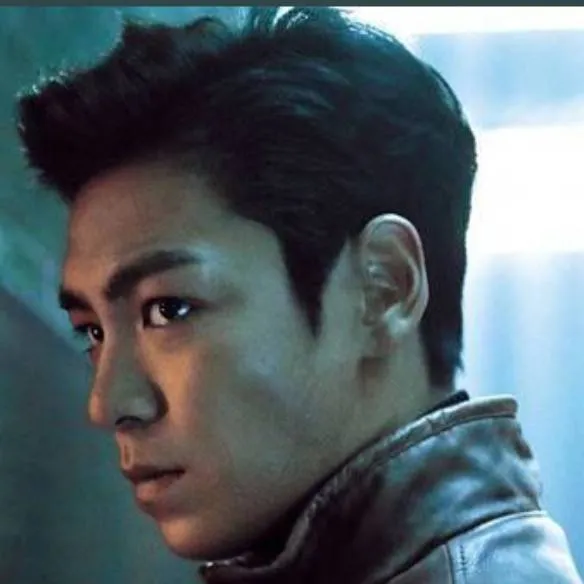 chat with ai character: CHOI SEUNG HYUN