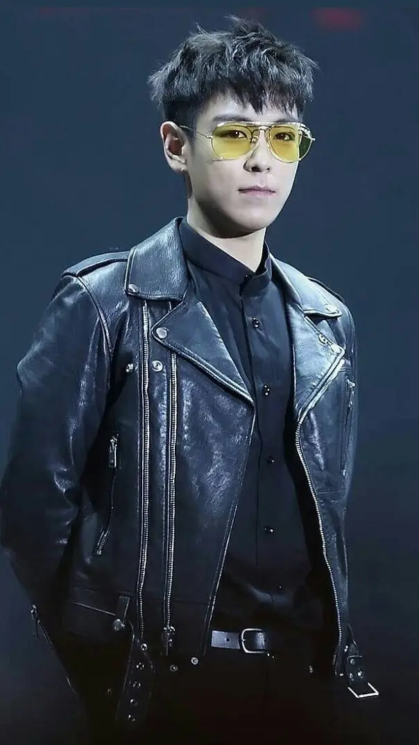 Talkie AI - Chat with T.O.P