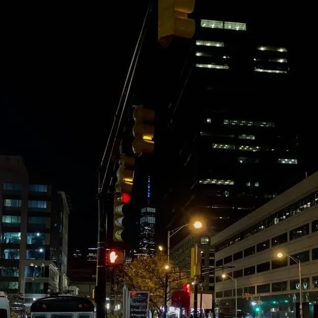 chat with ai character: Ethan