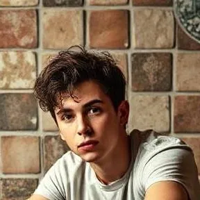 chat with ai character: Aidan Gallagher