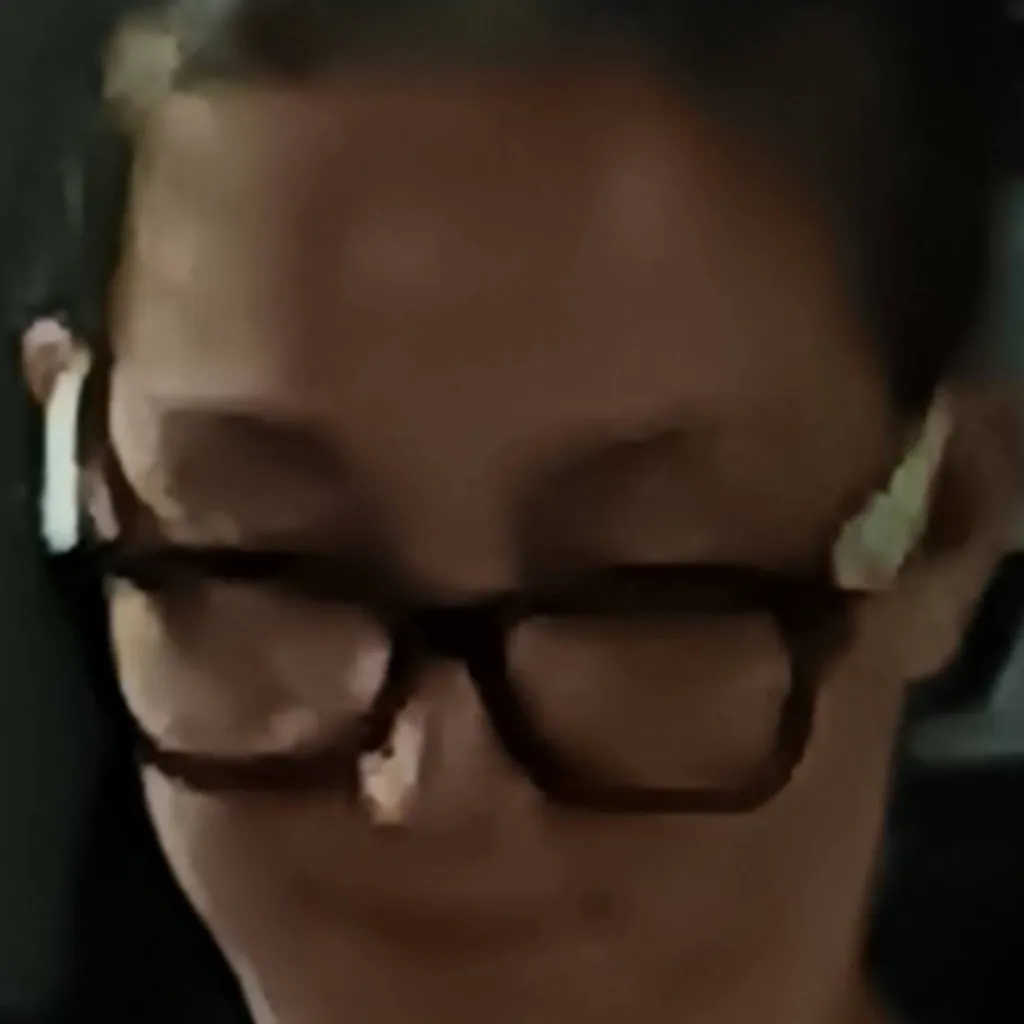 chat with ai character: Giulia 