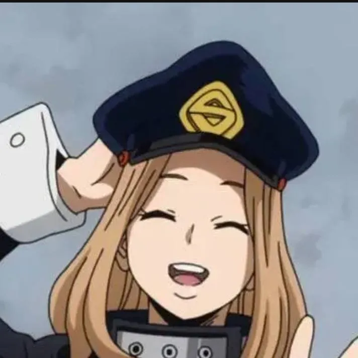 chat with ai character: camie