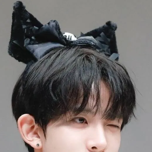 chat with ai character: 💖💖 Heeseung 💖💖