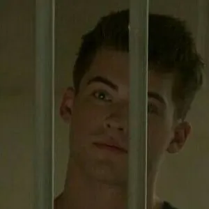 chat with ai character: Gael