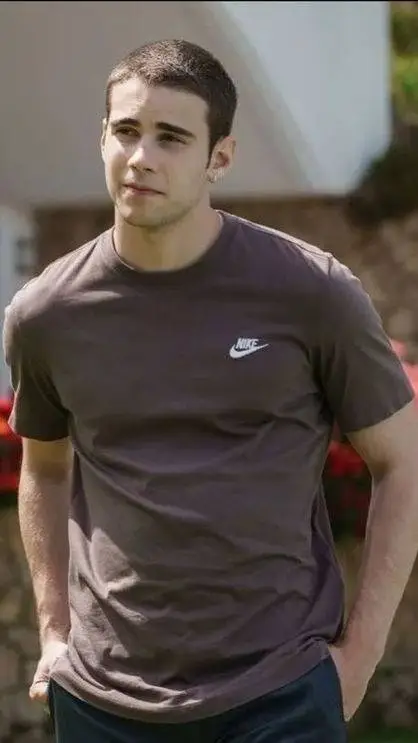 ai character: Ares background