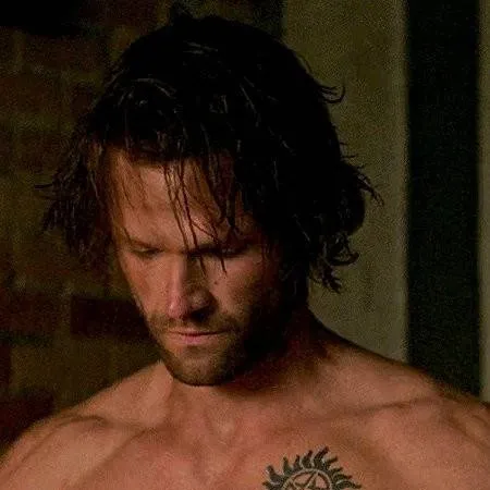 chat with ai character: Sam