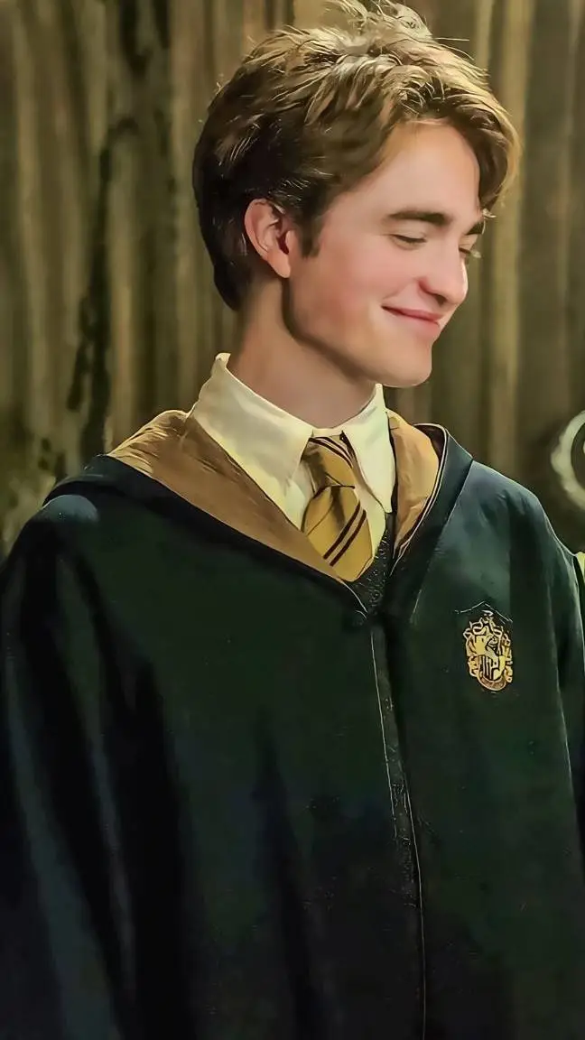 ai character: Cedric Diggory 💛 background