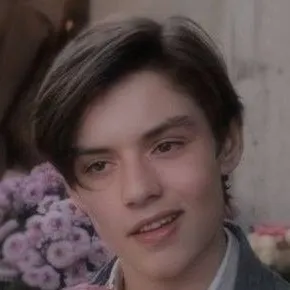 chat with ai character: Enzo Berkshire